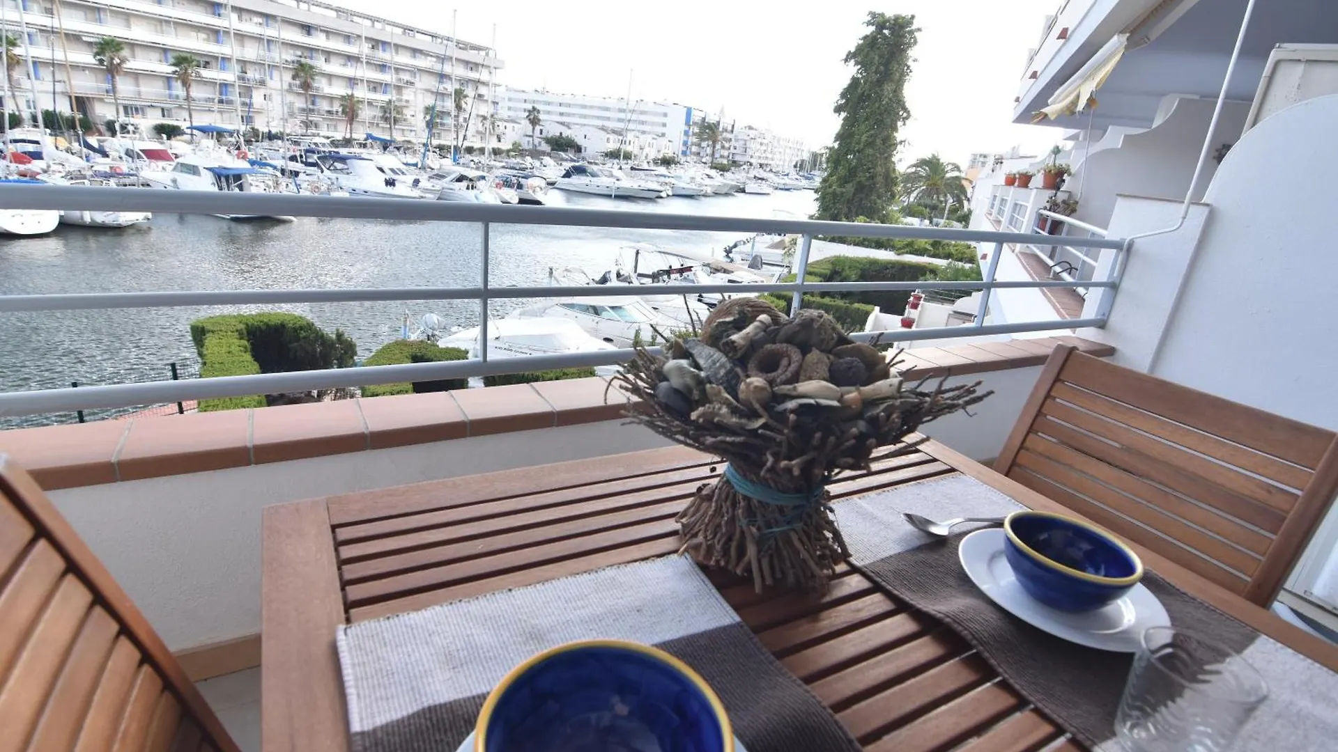 Apartment Rnet - 1-6 Puerto Madeira Canal View Roses